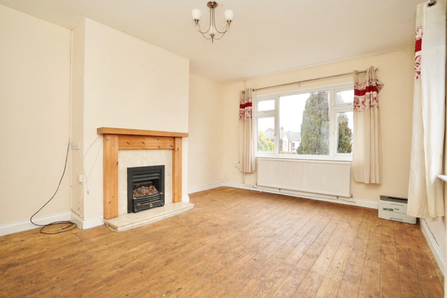 3 bed detached bungalow for sale in Mayfield Road, Huntingdon 1