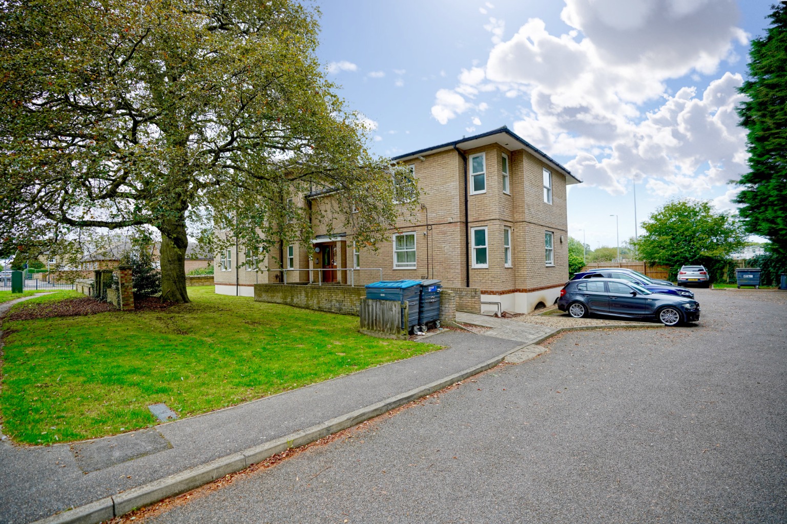 1 bed ground floor flat for sale in Hemingford Road, St. Ives 1