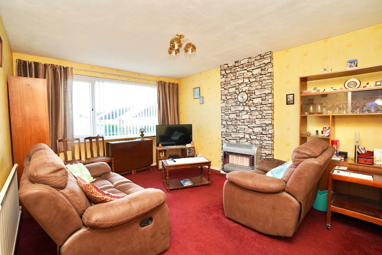 2 bed semi-detached house for sale in Tennyson Avenue, St. Ives  - Property Image 4