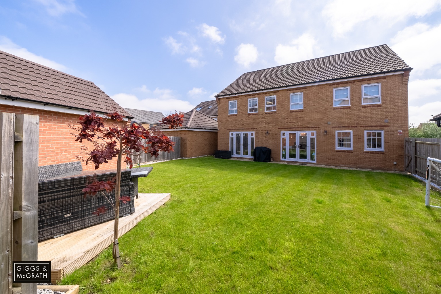 5 bed detached house for sale in Eldrida Drive, Huntingdon 19