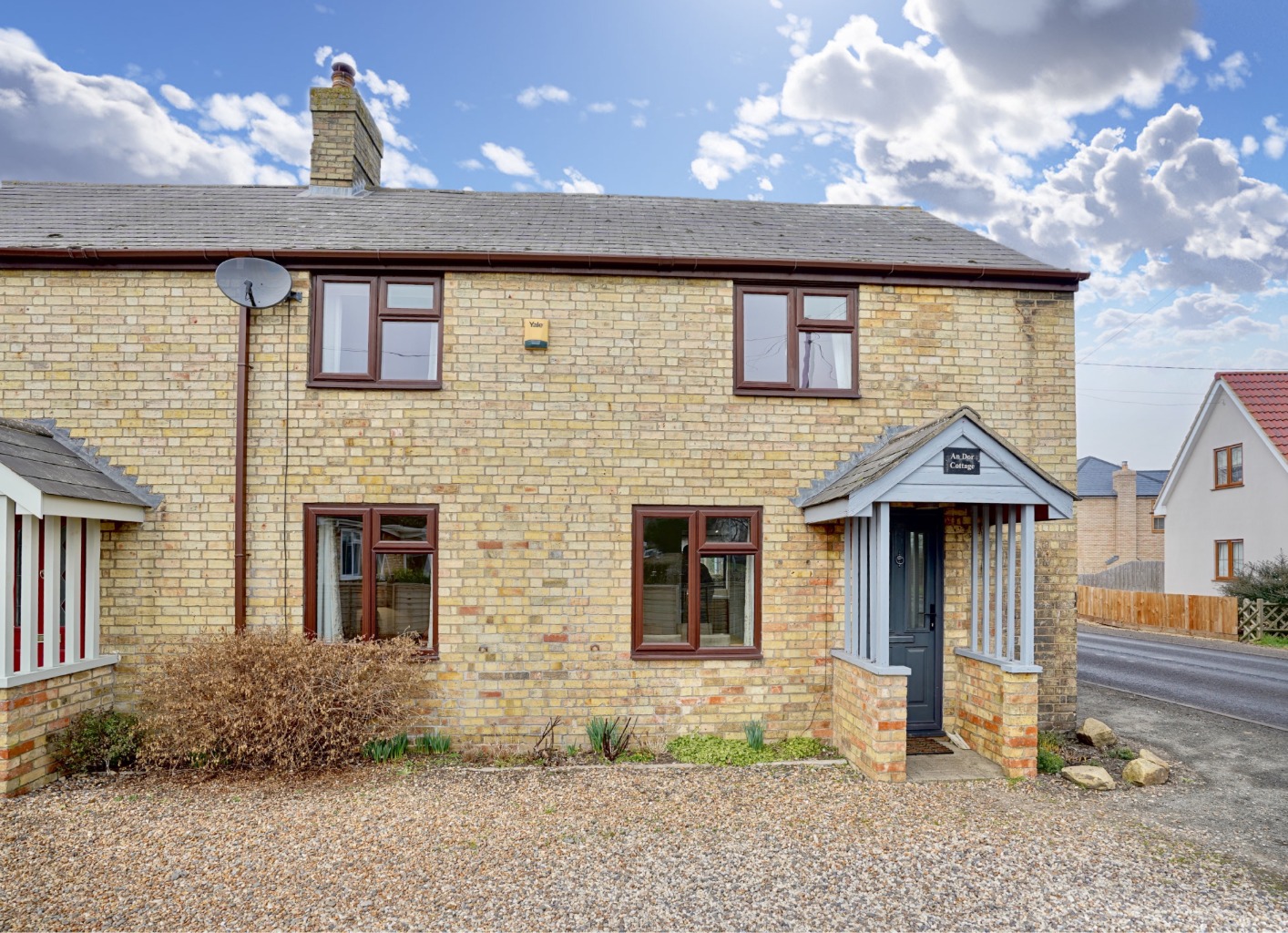 3 bed end of terrace house for sale in Warboys Road, Huntingdon - Property Image 1