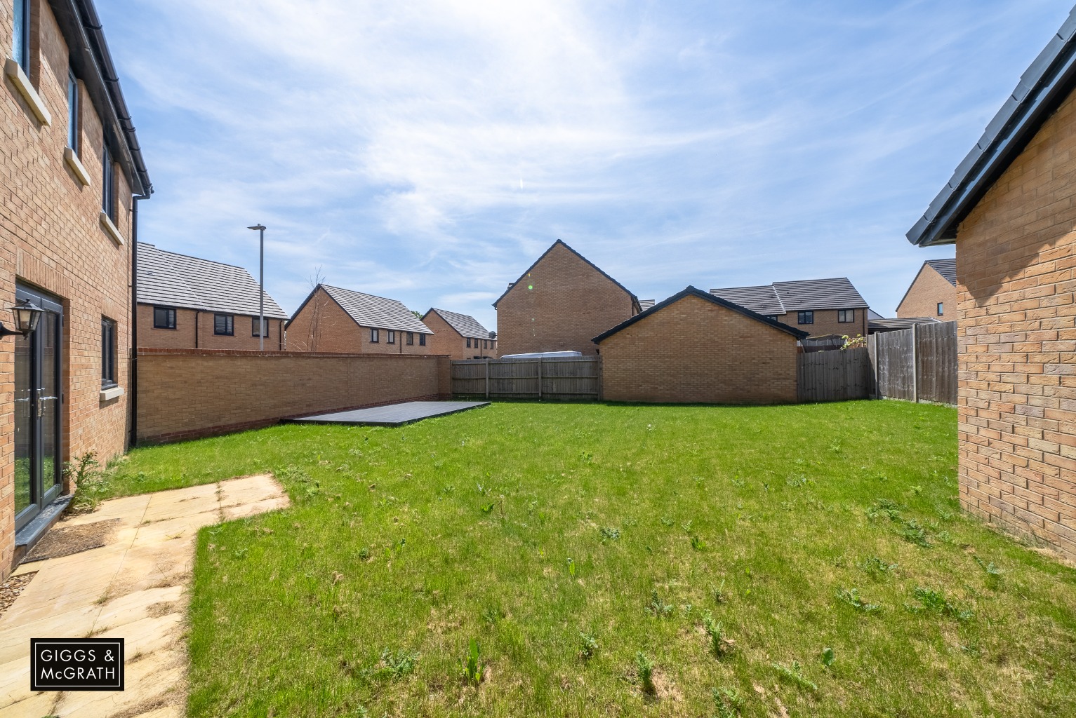 4 bed detached house for sale in Wagstaffe Close, Huntingdon 3