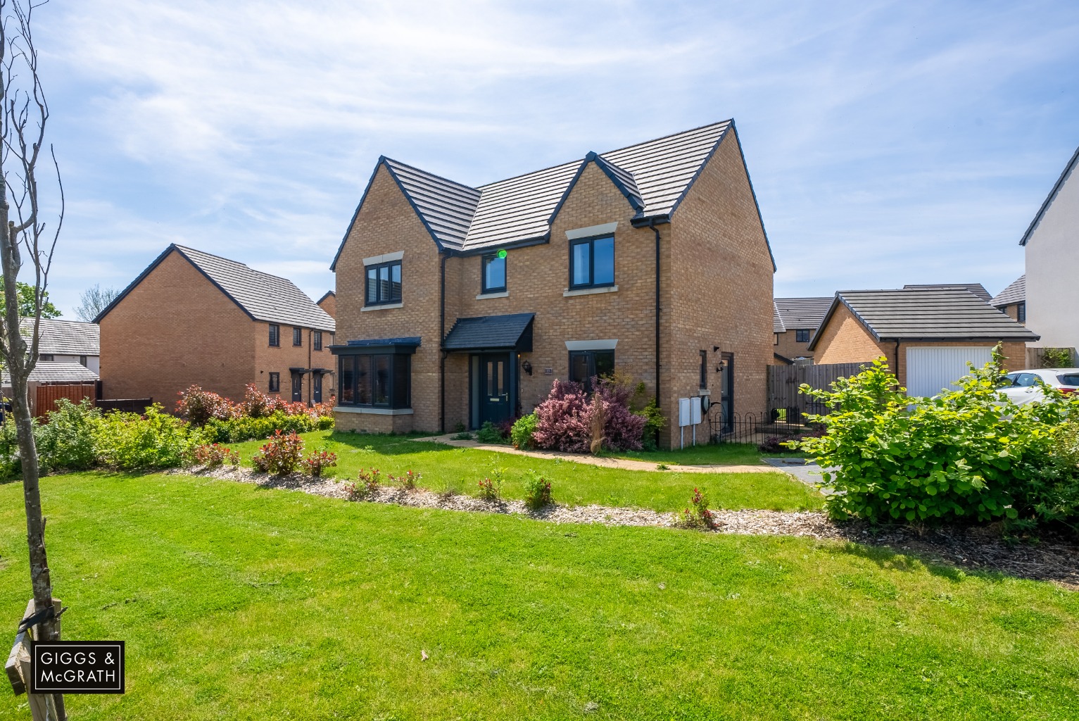 4 bed detached house for sale in Wagstaffe Close, Huntingdon  - Property Image 1