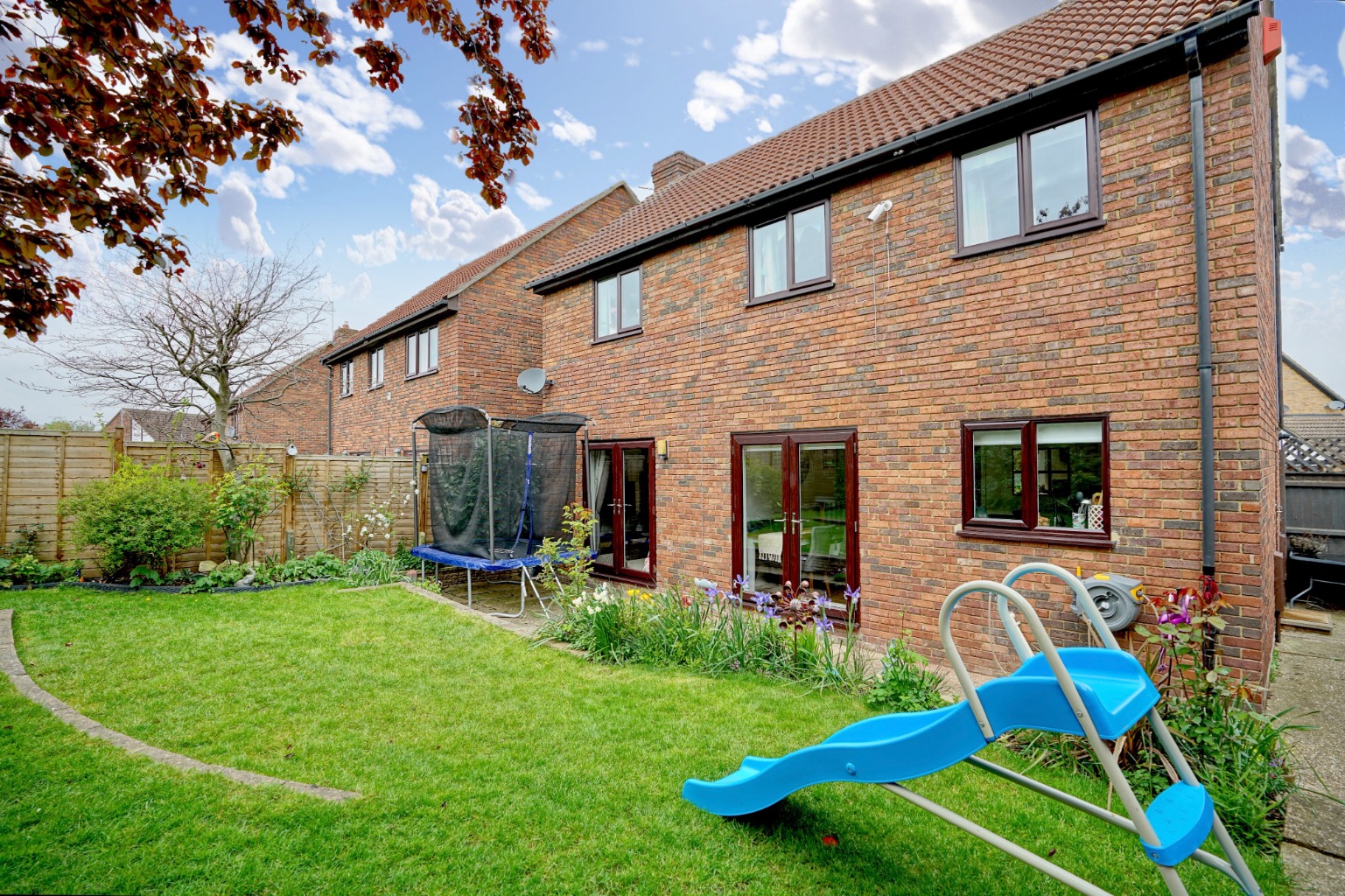 4 bed detached house for sale in Newton Road, Huntingdon 11