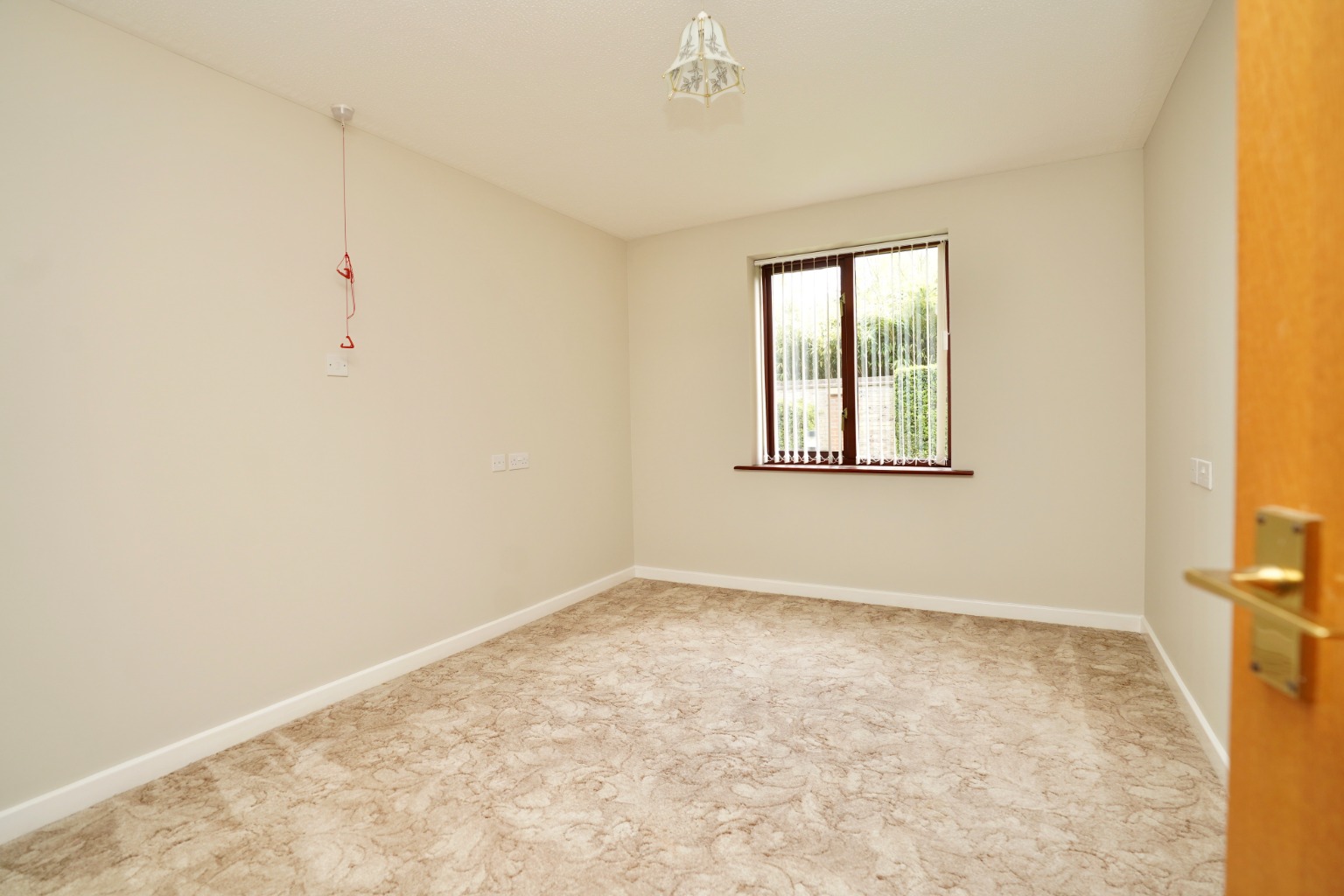 1 bed flat for sale in Woodlands, Huntingdon  - Property Image 6