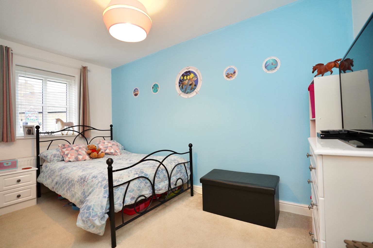 3 bed semi-detached house for sale in Somning Close, Huntingdon  - Property Image 11