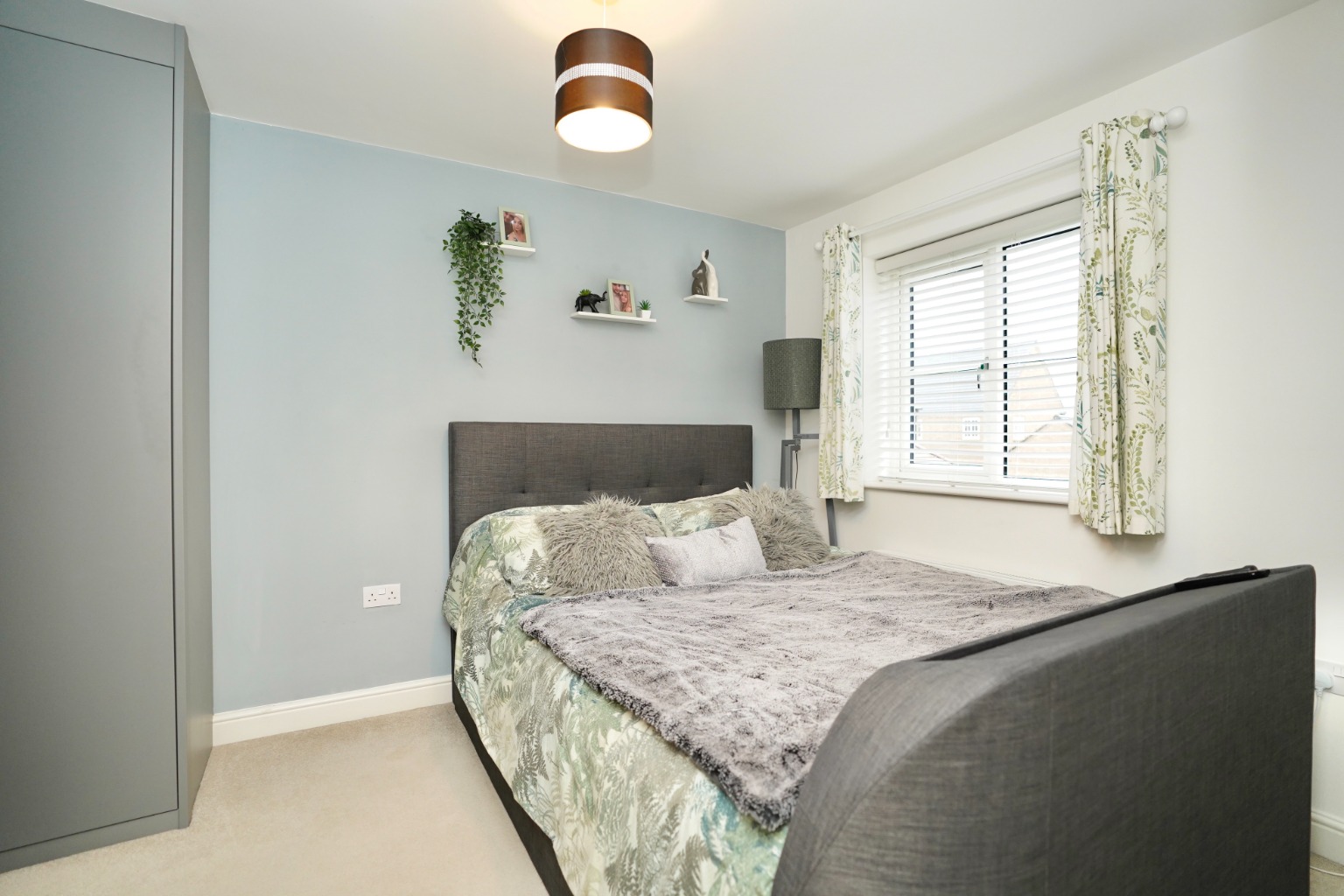 3 bed semi-detached house for sale in Somning Close, Huntingdon 8