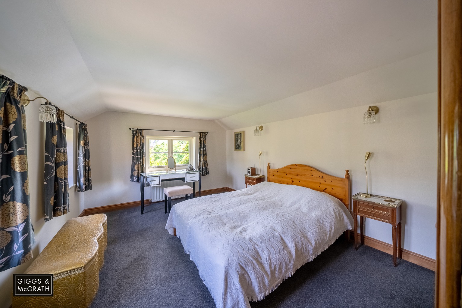 3 bed detached house for sale in School Lane, Huntingdon 8