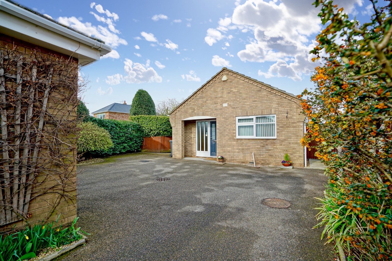 3 bed detached bungalow for sale in Parkhall Road, Huntingdon  - Property Image 17