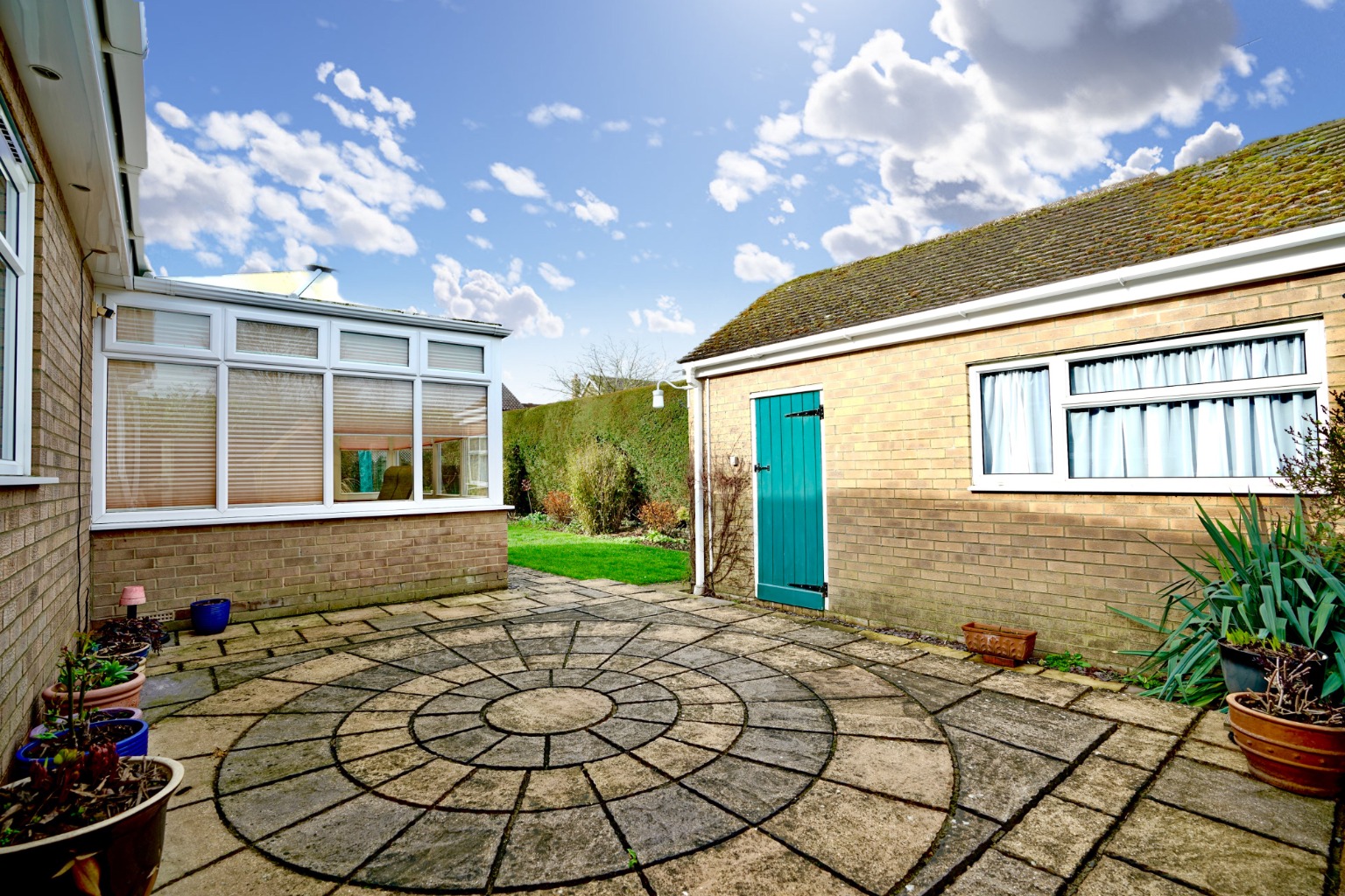 3 bed detached bungalow for sale in Parkhall Road, Huntingdon  - Property Image 14