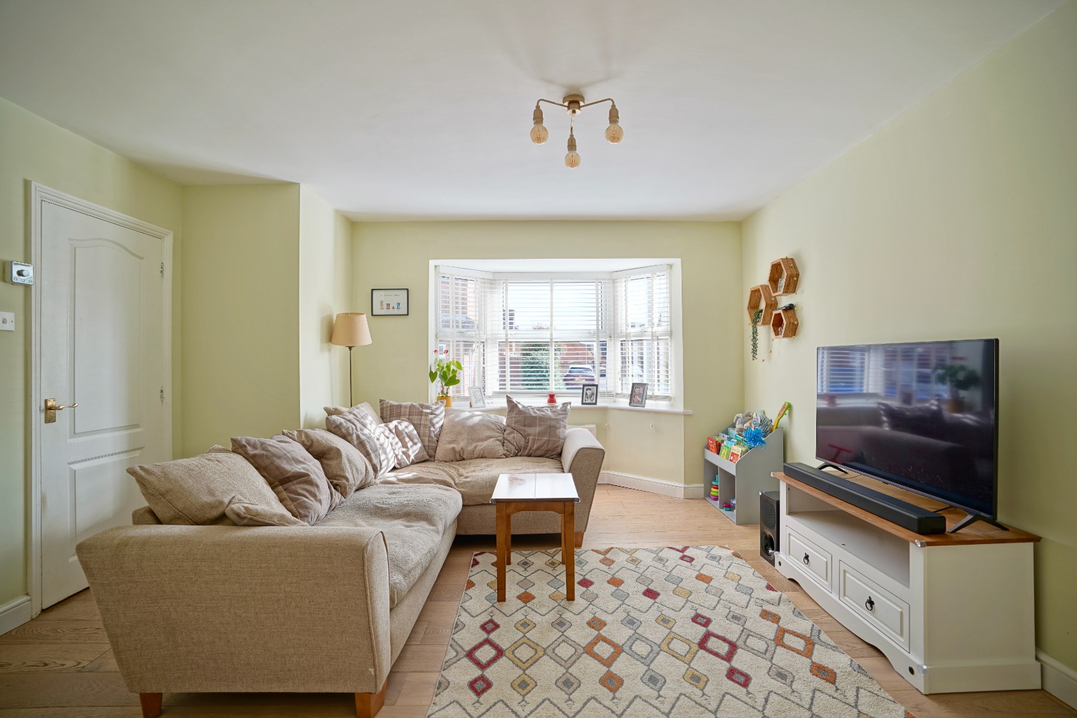 3 bed semi-detached house for sale in Deighton Close, St. Ives  - Property Image 4