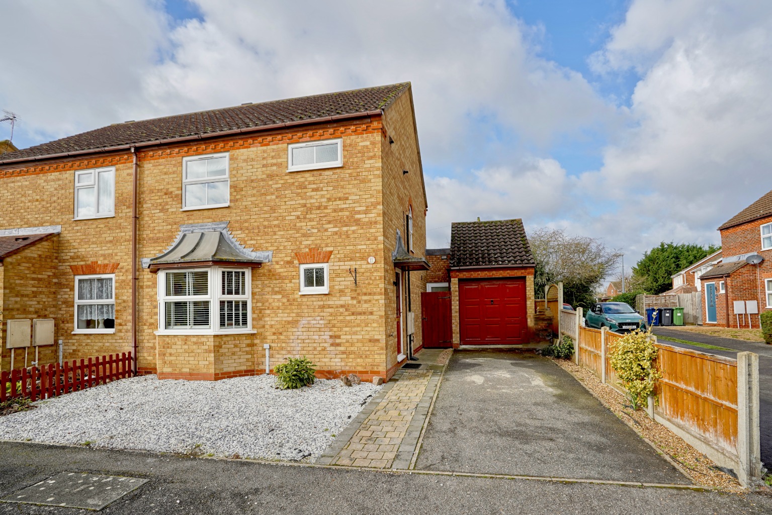 3 bed semi-detached house for sale in Deighton Close, St. Ives  - Property Image 2