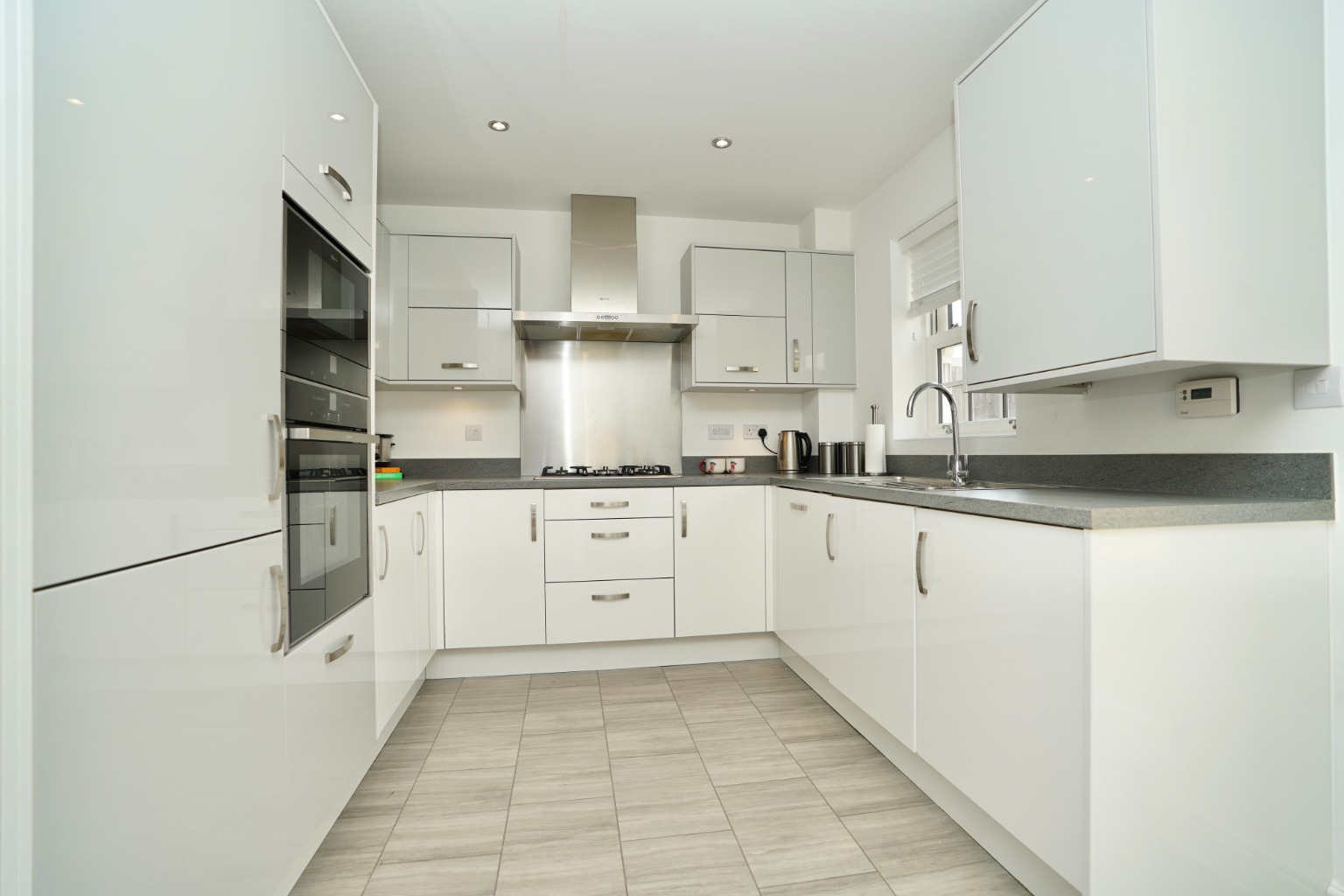 3 bed detached house for sale in Hunnane Drive, Huntingdon  - Property Image 5