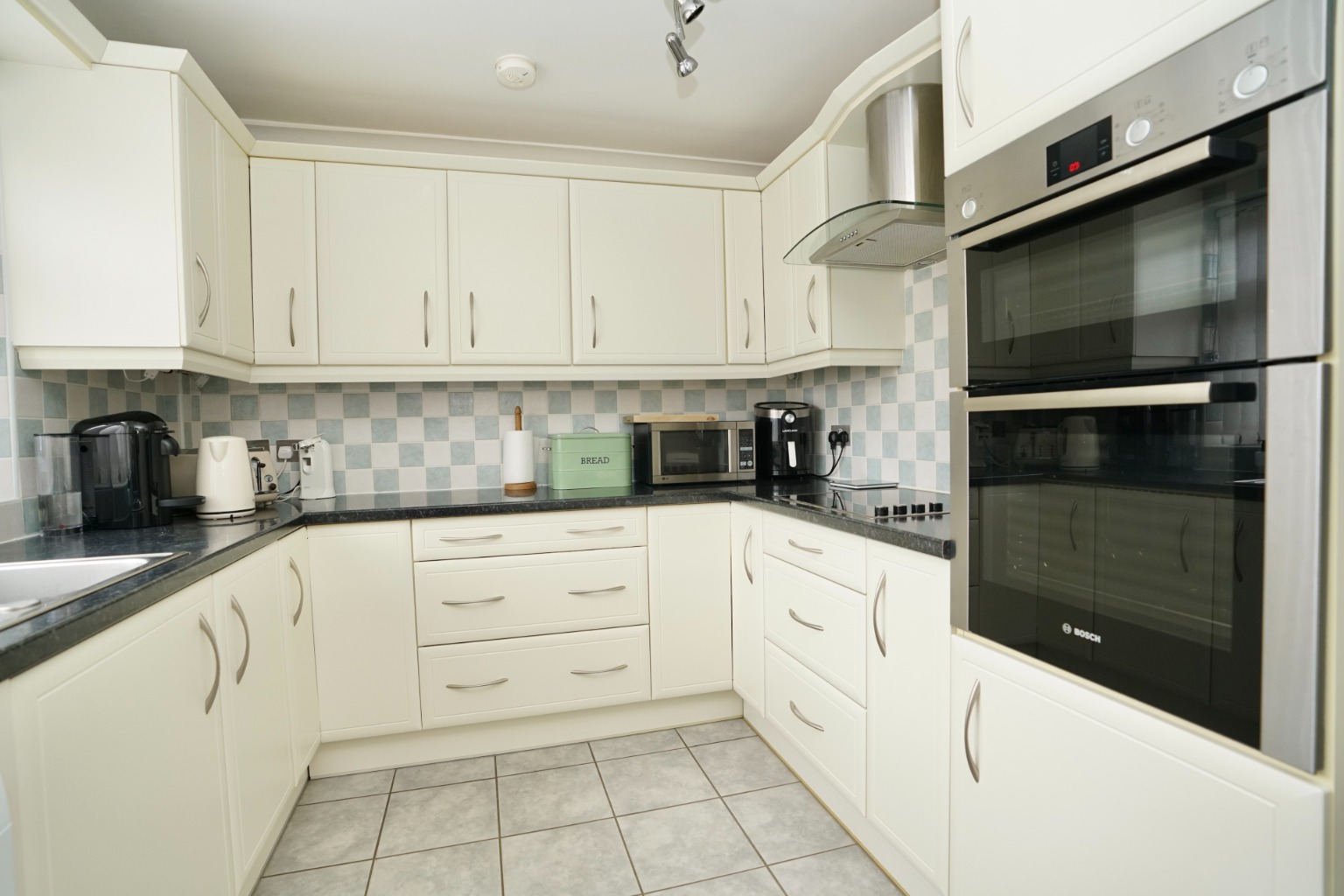 4 bed detached house for sale in Dunholt Way, Huntingdon  - Property Image 3