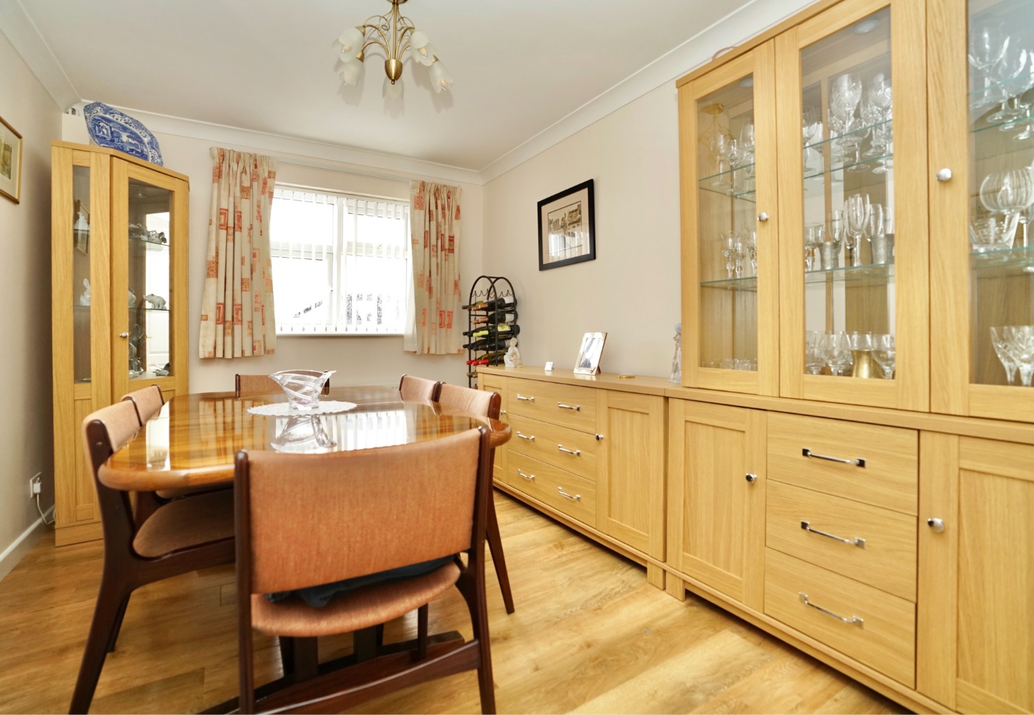 4 bed detached house for sale in Dunholt Way, Huntingdon 4