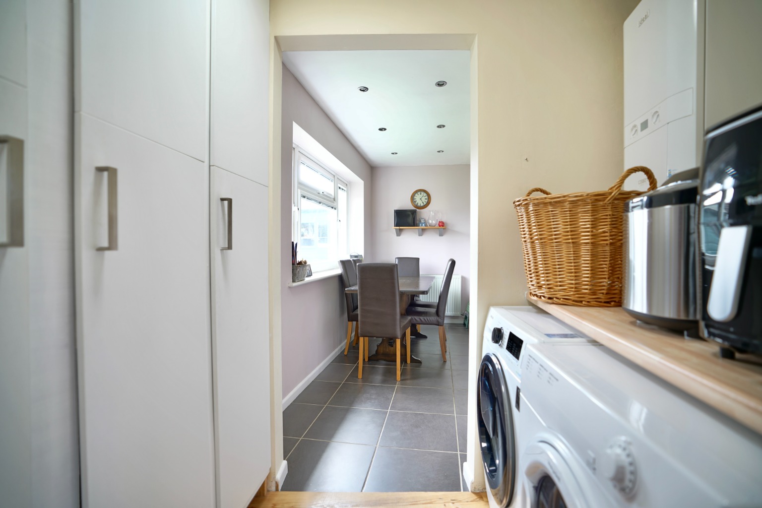 3 bed detached house for sale in Elizabethan Way, Huntingdon 6