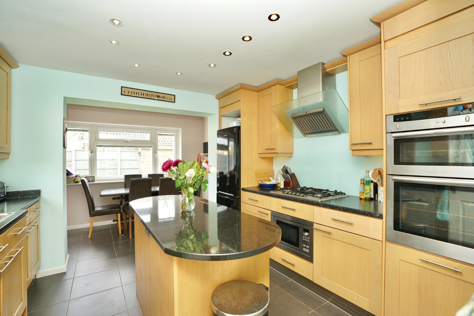 3 bed detached house for sale in Elizabethan Way, Huntingdon  - Property Image 2