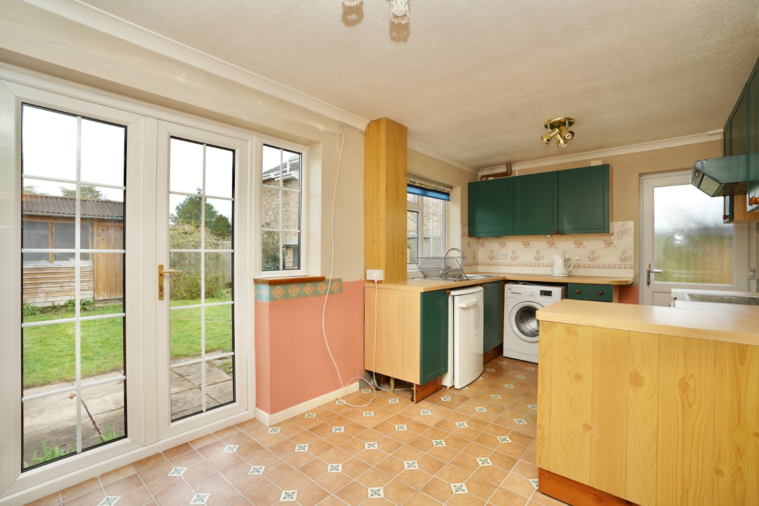 3 bed detached house for sale in The Trundle, Huntingdon 2