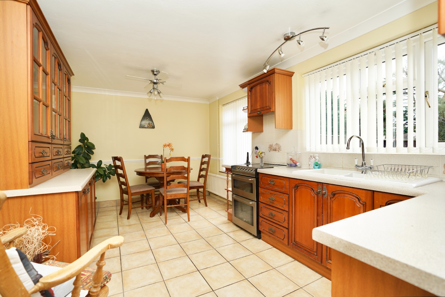 3 bed semi-detached house for sale in The Green, Huntingdon 1