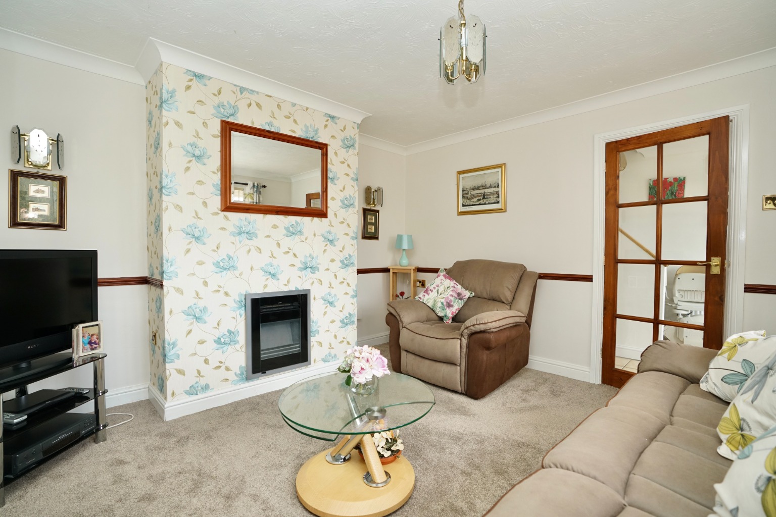 3 bed semi-detached house for sale in The Green, Huntingdon 2