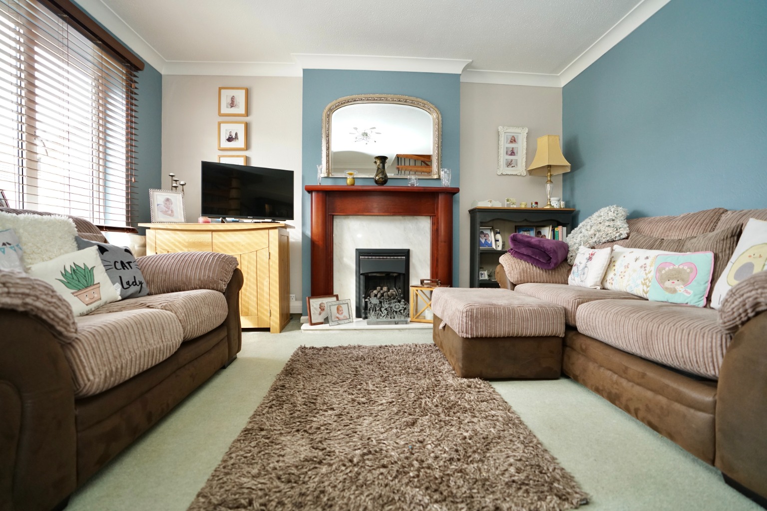 3 bed end of terrace house for sale in Edinburgh Drive, St. Ives  - Property Image 2