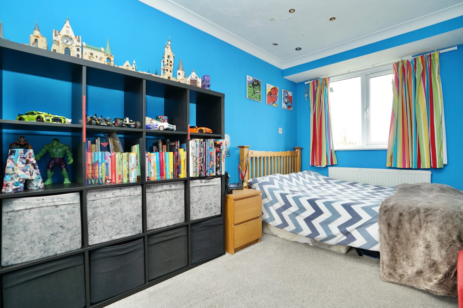 4 bed detached house for sale in The Sycamores, Huntingdon 10