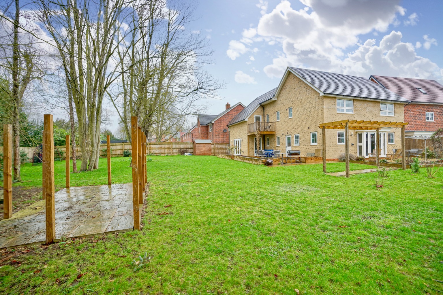 4 bed detached house for sale in Askwith Grove, St. Ives  - Property Image 1