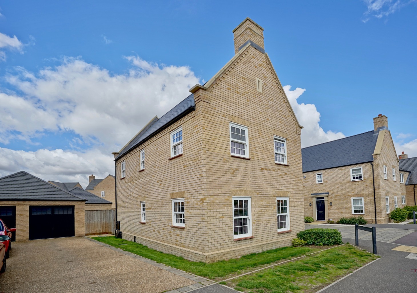 3 bed detached house for sale in Somning Close, Huntingdon 12