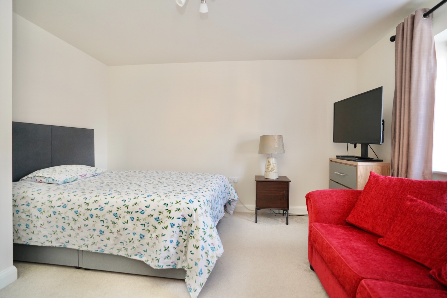 4 bed detached house for sale in Saxon Way, Huntingdon  - Property Image 12