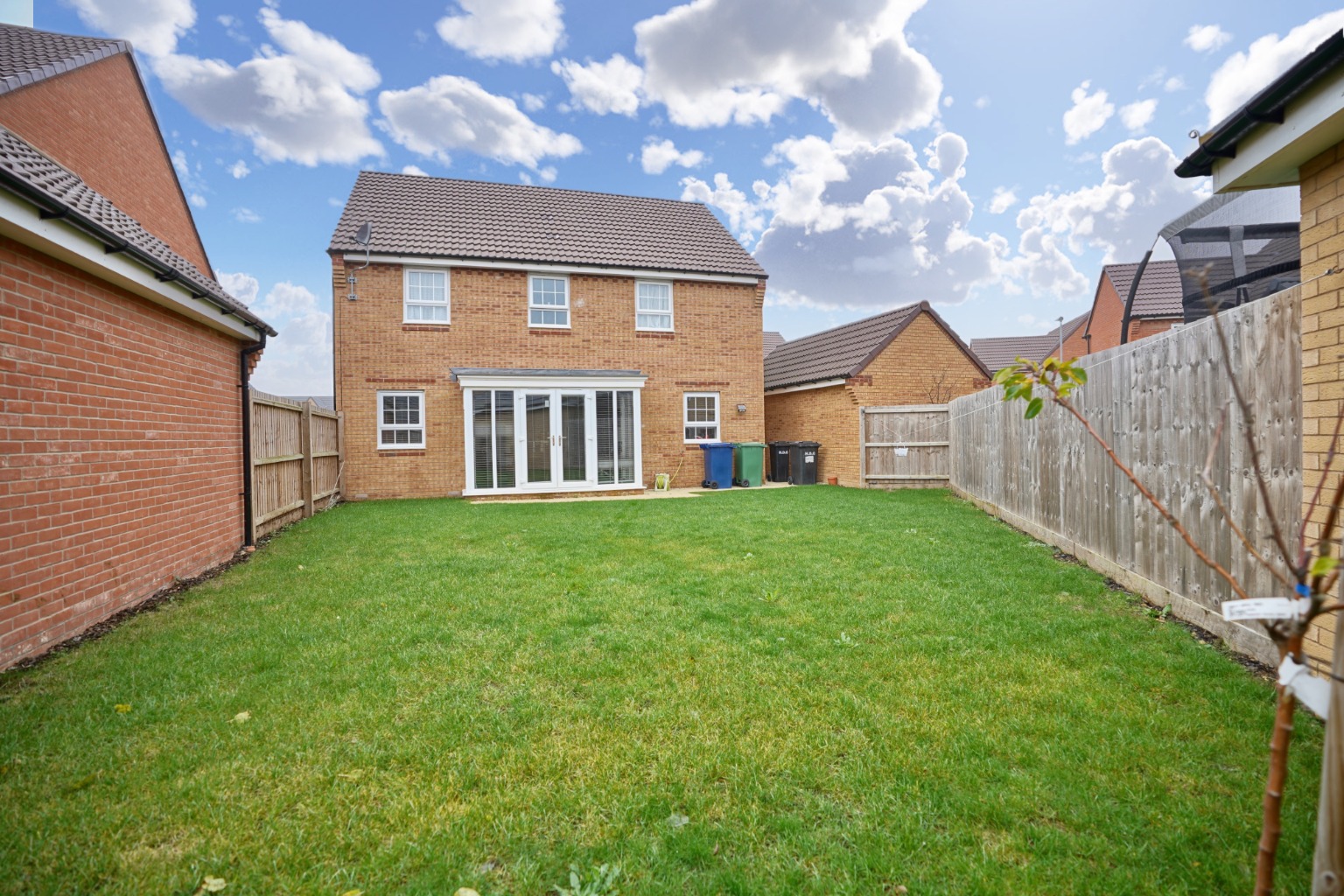 4 bed detached house for sale in Saxon Way, Huntingdon  - Property Image 1
