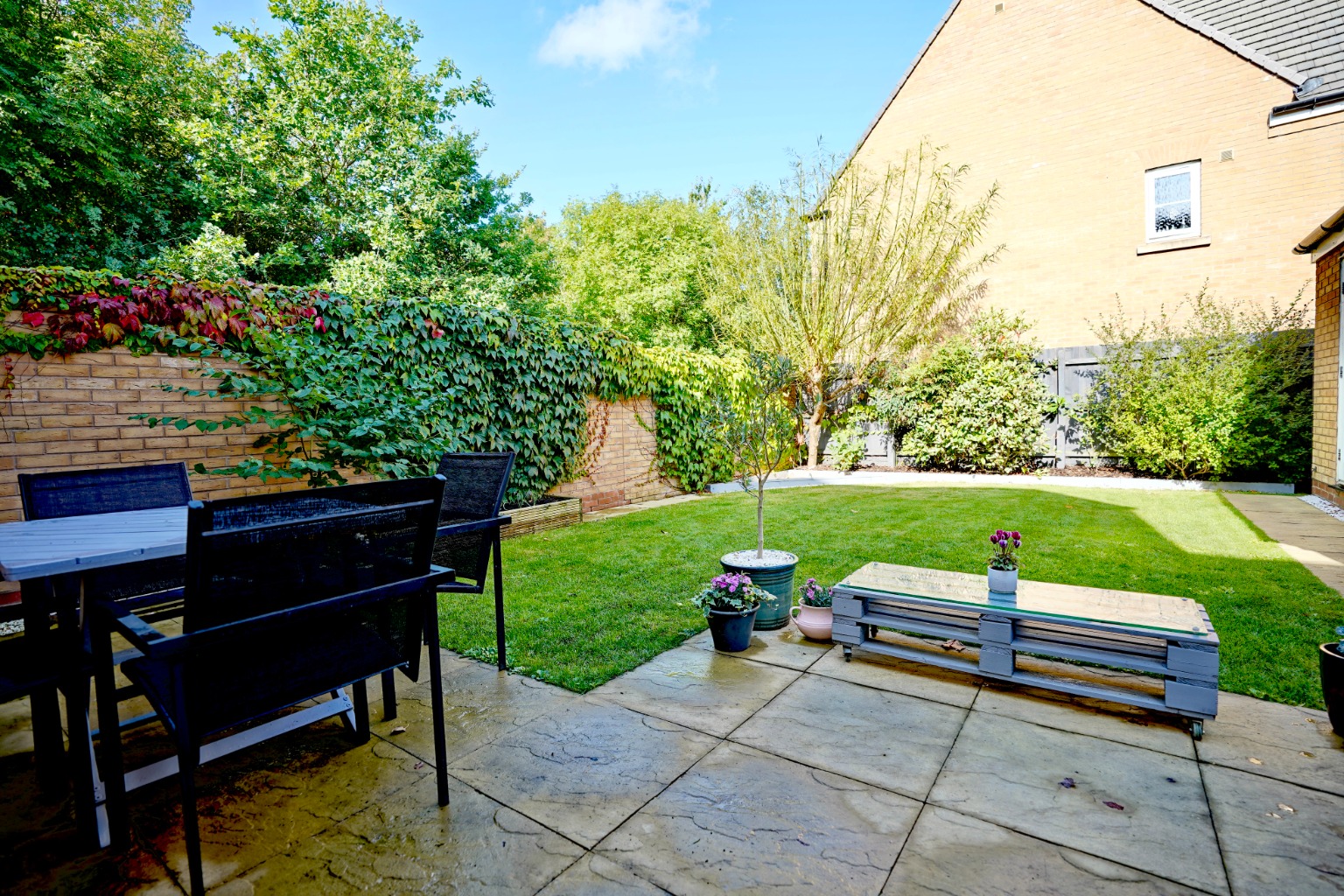 4 bed detached house for sale in Dairy Lane, Cambridge 3