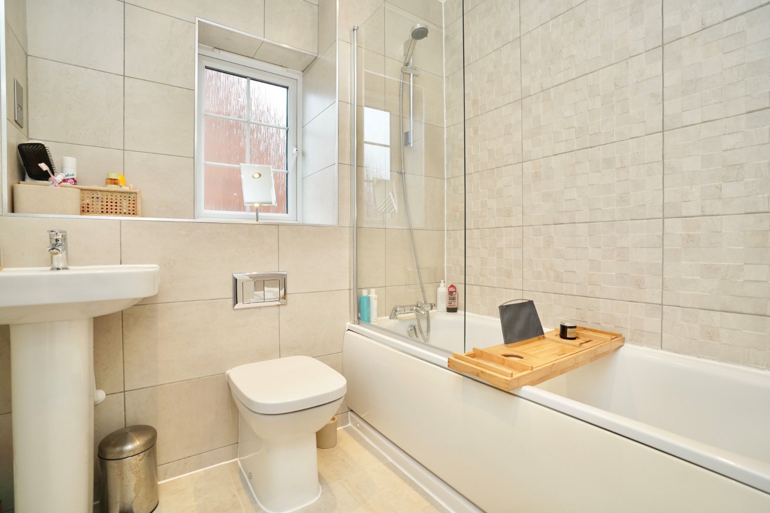 3 bed semi-detached house for sale in Hetley Close, Huntingdon  - Property Image 12