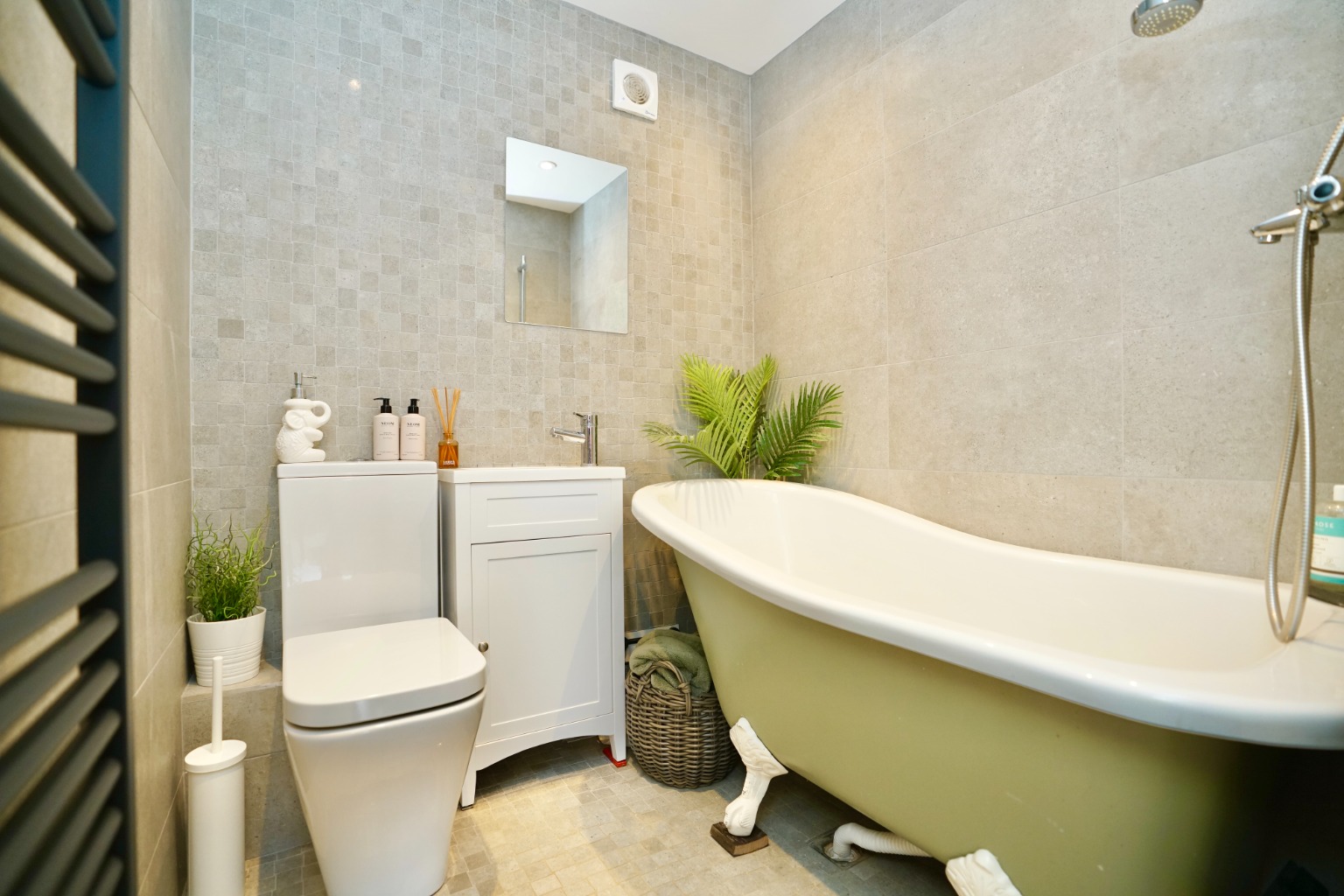 3 bed detached house for sale in High Street, Huntingdon  - Property Image 8