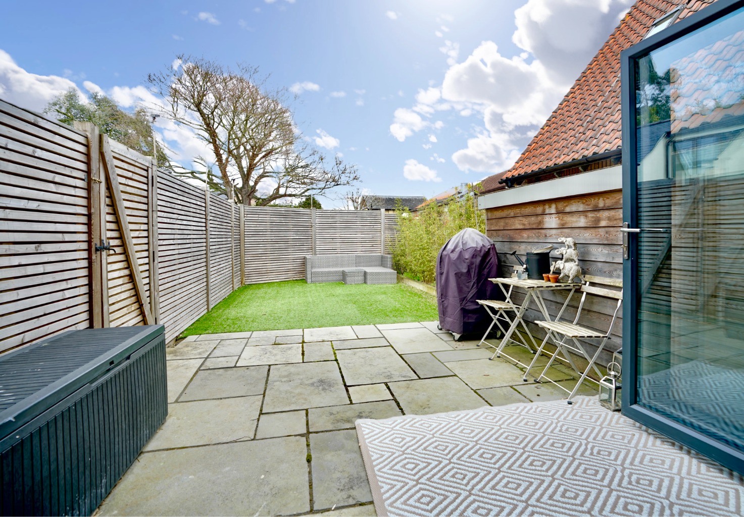 3 bed detached house for sale in High Street, Huntingdon 14