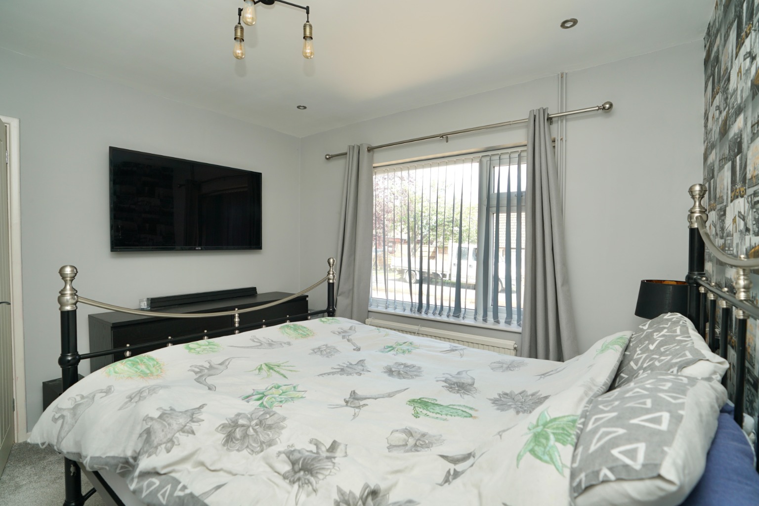 3 bed semi-detached bungalow for sale in Elm Drive, St. Ives  - Property Image 10