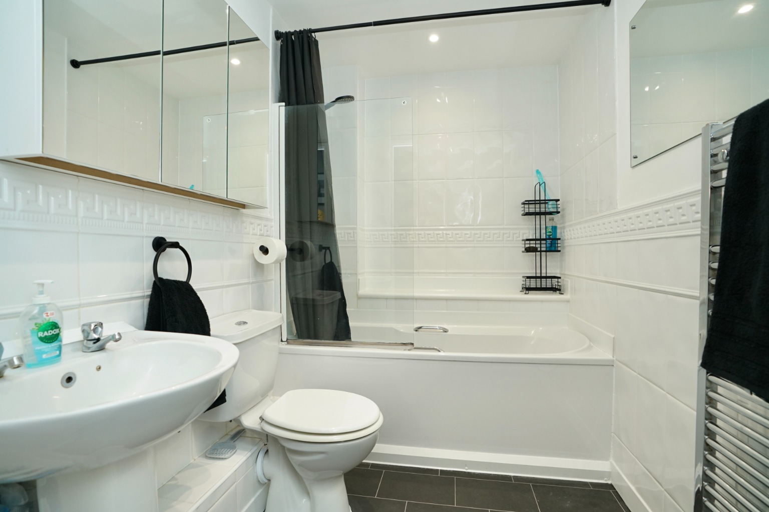 2 bed flat for sale in Leas Close, St. Ives  - Property Image 8