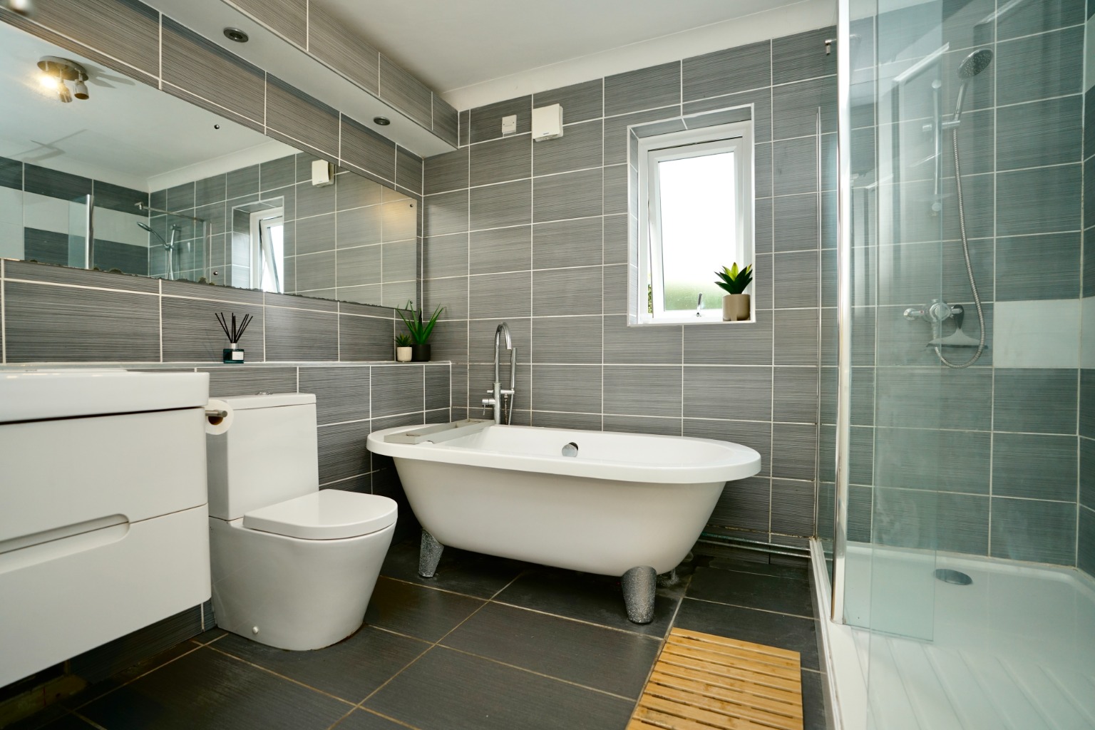 3 bed semi-detached house for sale in Fenton Road, Huntingdon 9