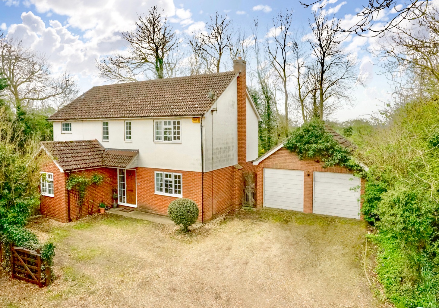 4 bed detached house for sale in Graveley Way, Huntingdon  - Property Image 2