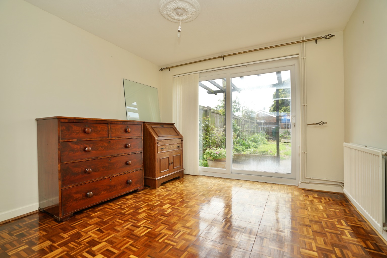 3 bed semi-detached house for sale in Leechcroft, Huntingdon  - Property Image 6