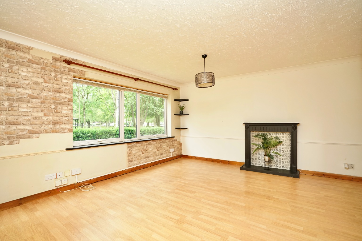 2 bed ground floor flat for sale in Grammar School Walk, Huntingdon  - Property Image 5