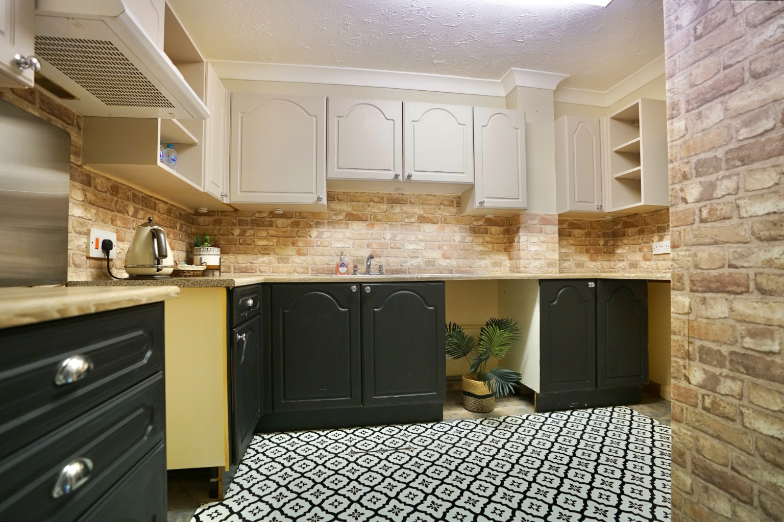 2 bed ground floor flat for sale in Grammar School Walk, Huntingdon  - Property Image 3