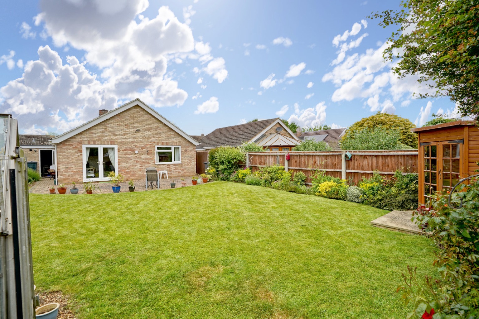 3 bed detached bungalow for sale in Ashton Close, St. Ives 4
