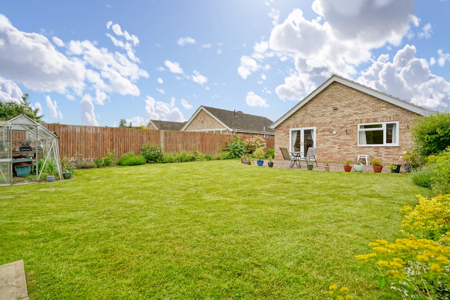 3 bed detached bungalow for sale in Ashton Close, St. Ives  - Property Image 11