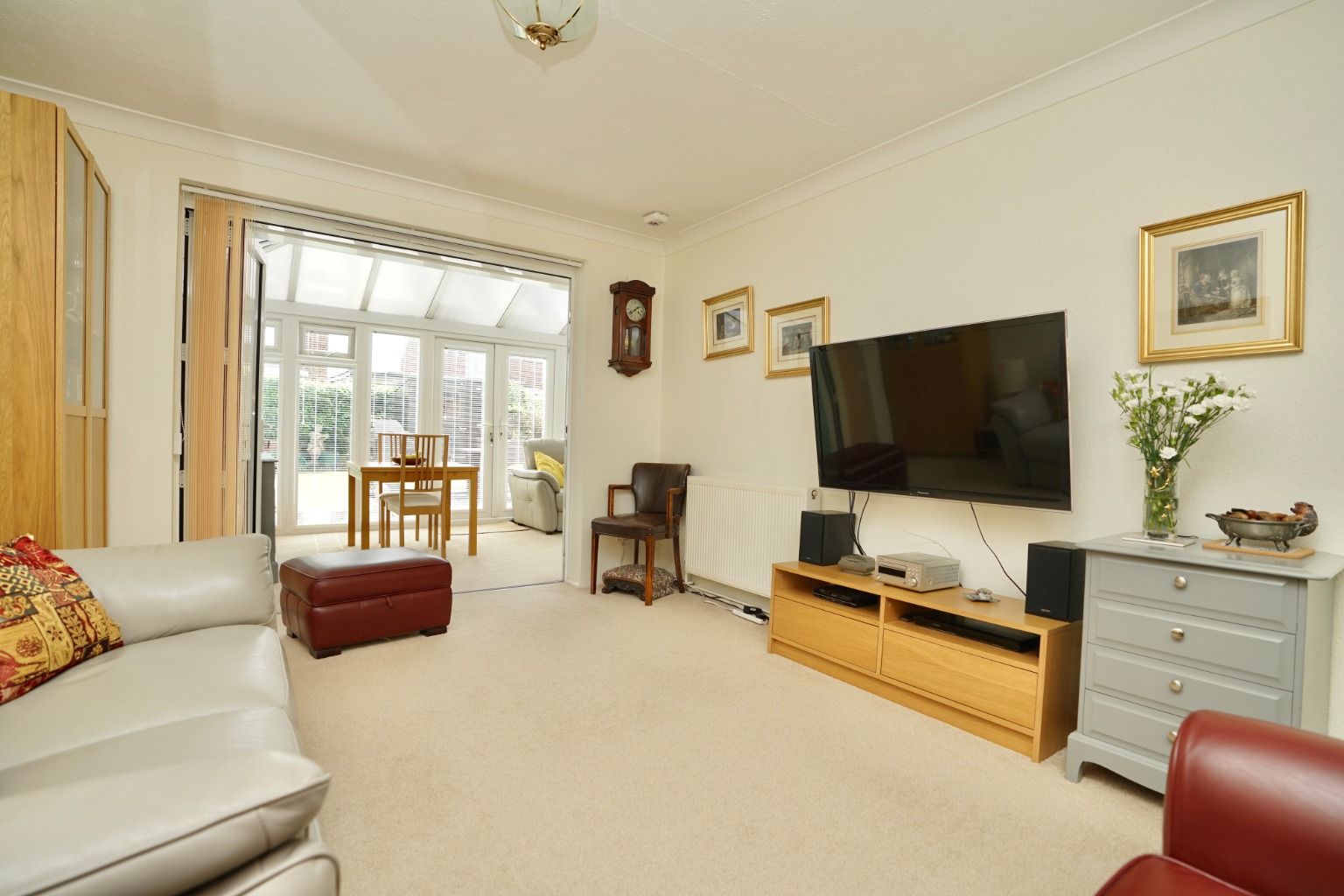 2 bed semi-detached bungalow for sale in Hawthorn Way, St. Ives  - Property Image 2