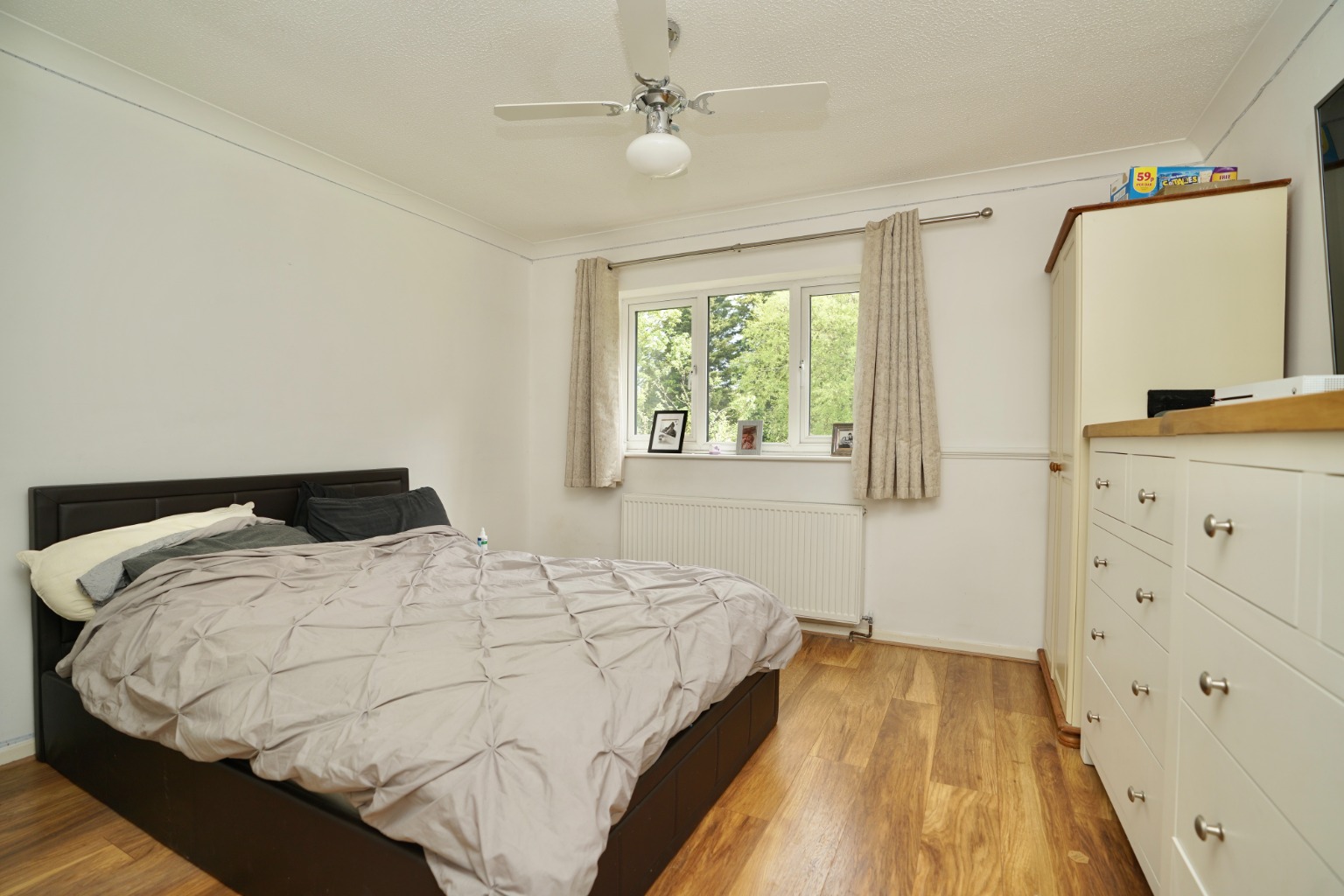 4 bed detached house for sale in Beech End, Huntingdon  - Property Image 10