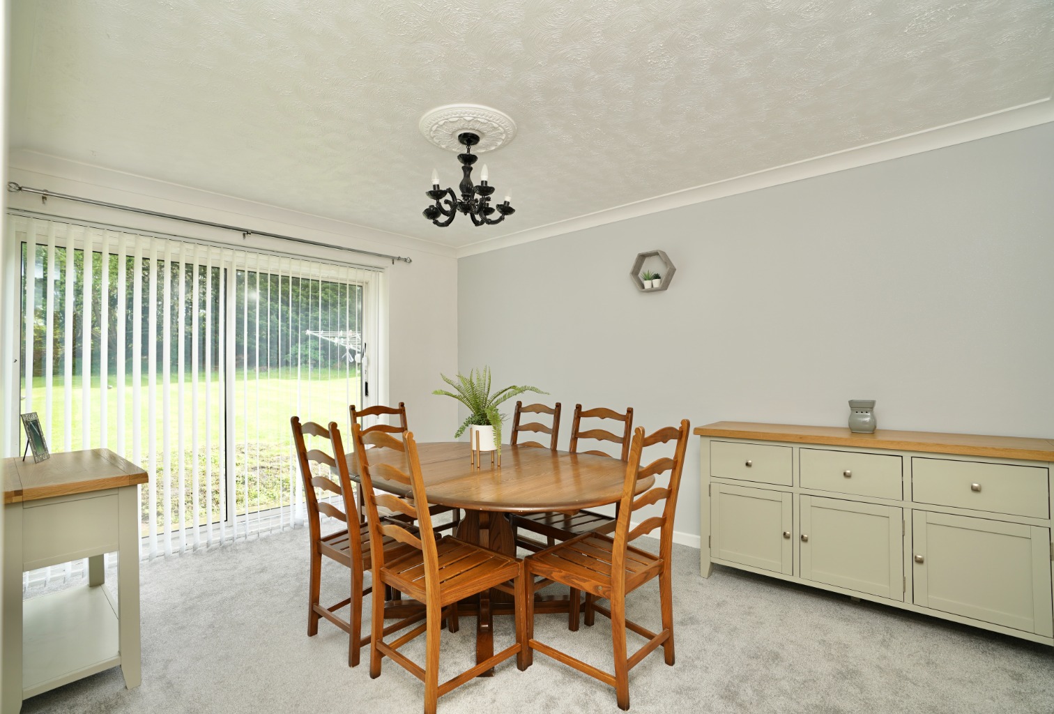 4 bed detached house for sale in Beech End, Huntingdon  - Property Image 5