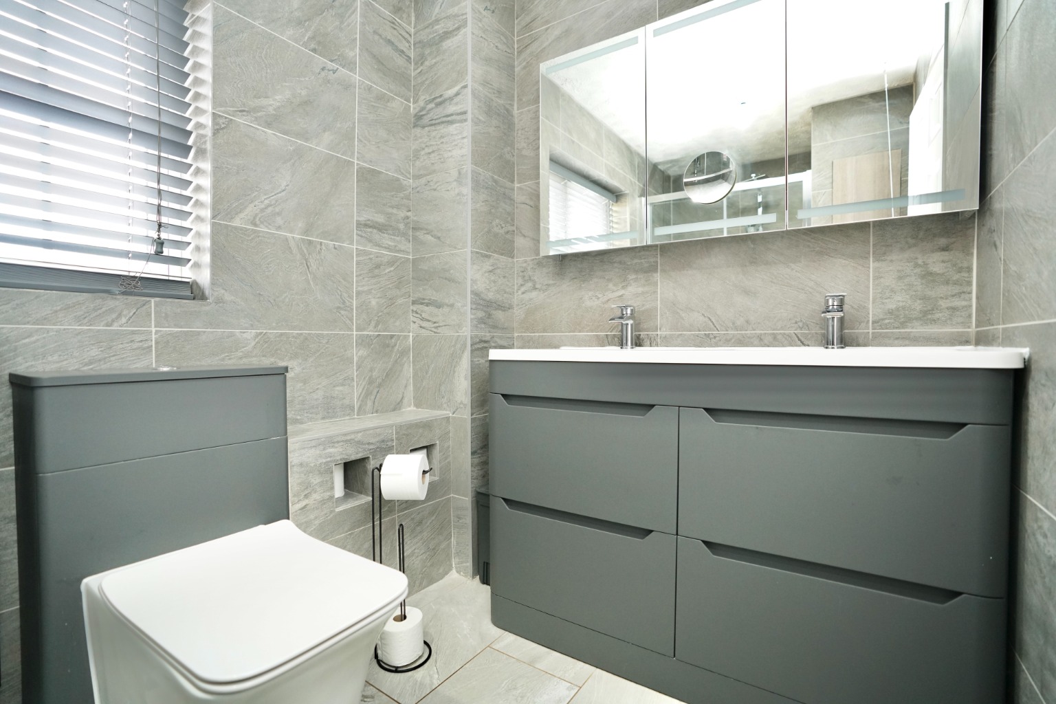 4 bed detached house for sale in Beech End, Huntingdon  - Property Image 9