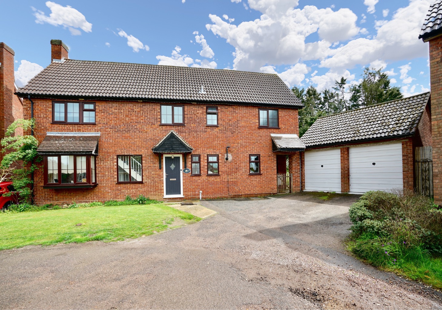 4 bed detached house for sale in Beech End, Huntingdon  - Property Image 3