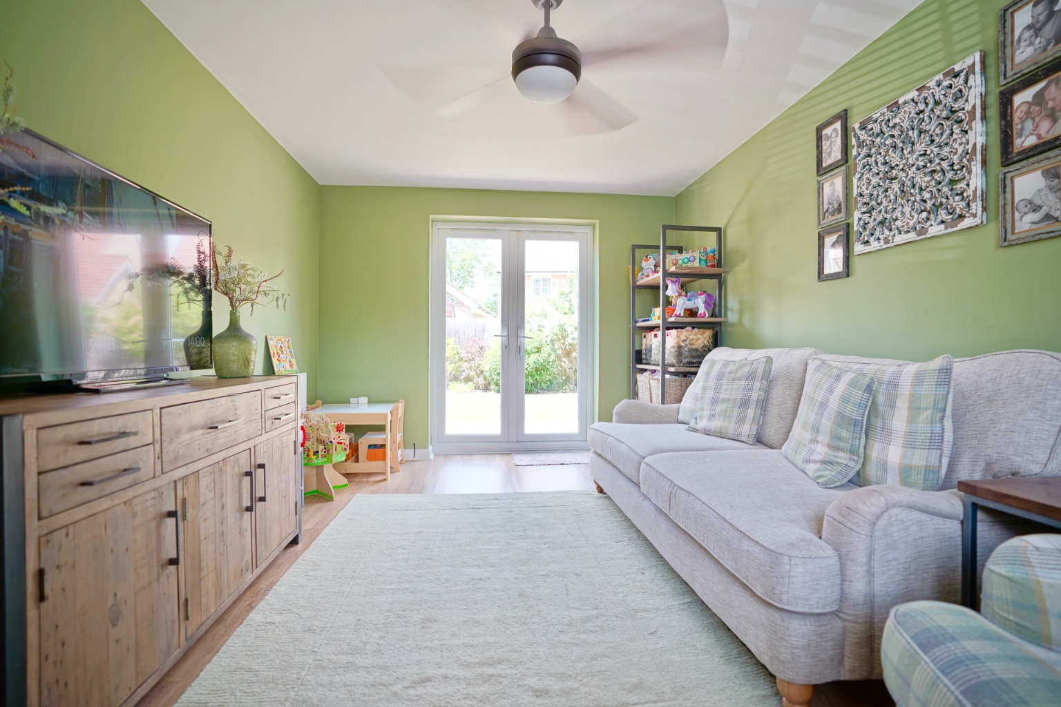 3 bed semi-detached house for sale in Brigham Crescent, St. Ives  - Property Image 7