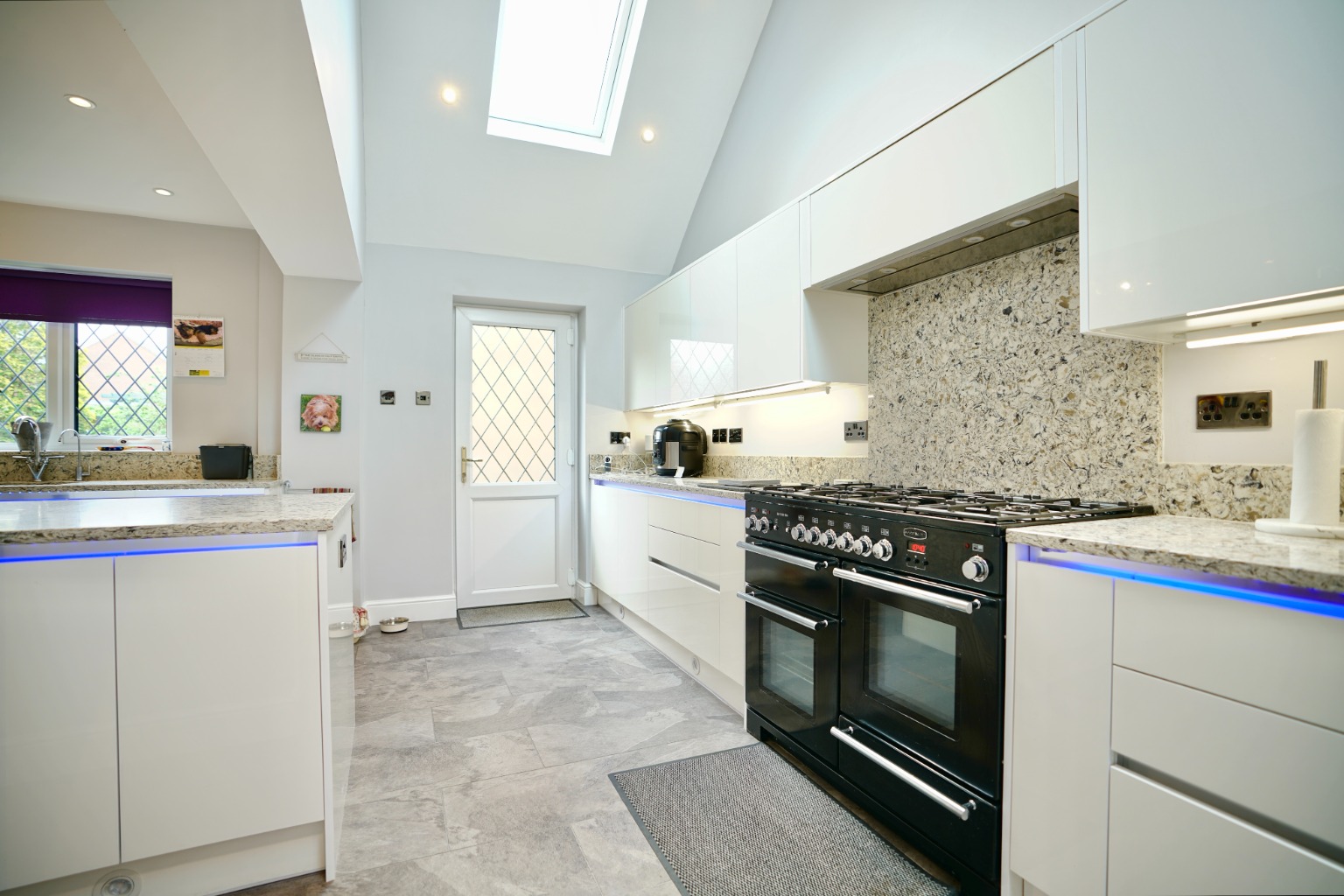 3 bed detached house for sale in Bluegate, Huntingdon  - Property Image 6